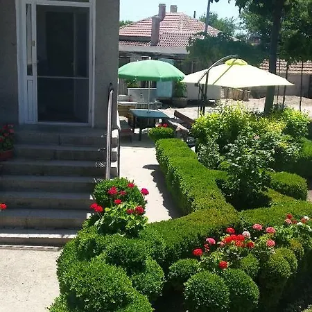 Guest house 